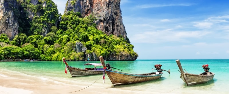 sail-yacht-phi-phi-islands